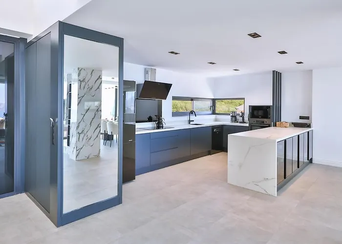 Διαμέρισμα Infinity Sky *