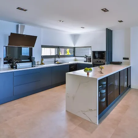 Infinity Sky Appartement *