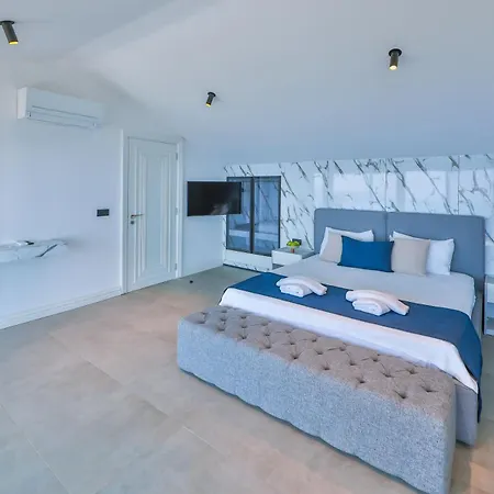 Infinity Sky - Private Pool - Panoramic Sea View 아파트 *