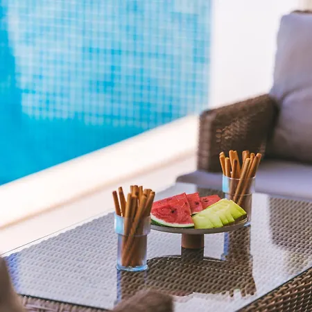 公寓 Infinity Sky - Private Pool - Panoramic Sea View *