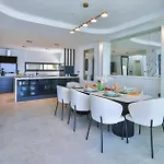 Апартаменты Infinity Sky *
