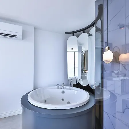 Infinity Sky Apartment